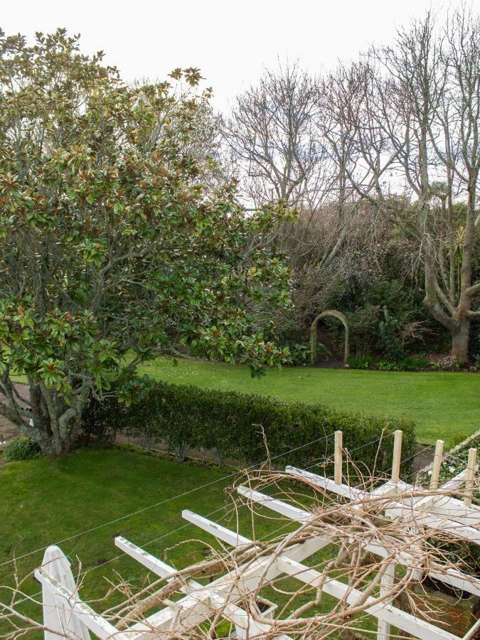 Goodin Country Garden Guest House Okato Exterior photo